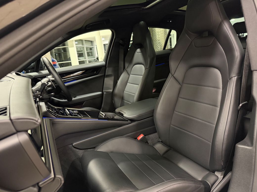 2025 Porsche Panamera