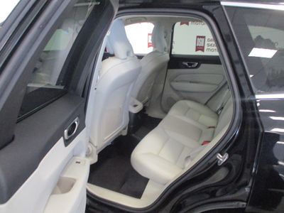 2022 Volvo XC60