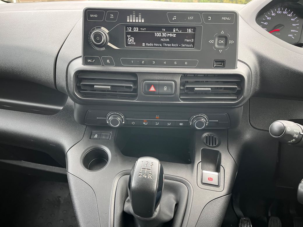 2021 Peugeot Partner