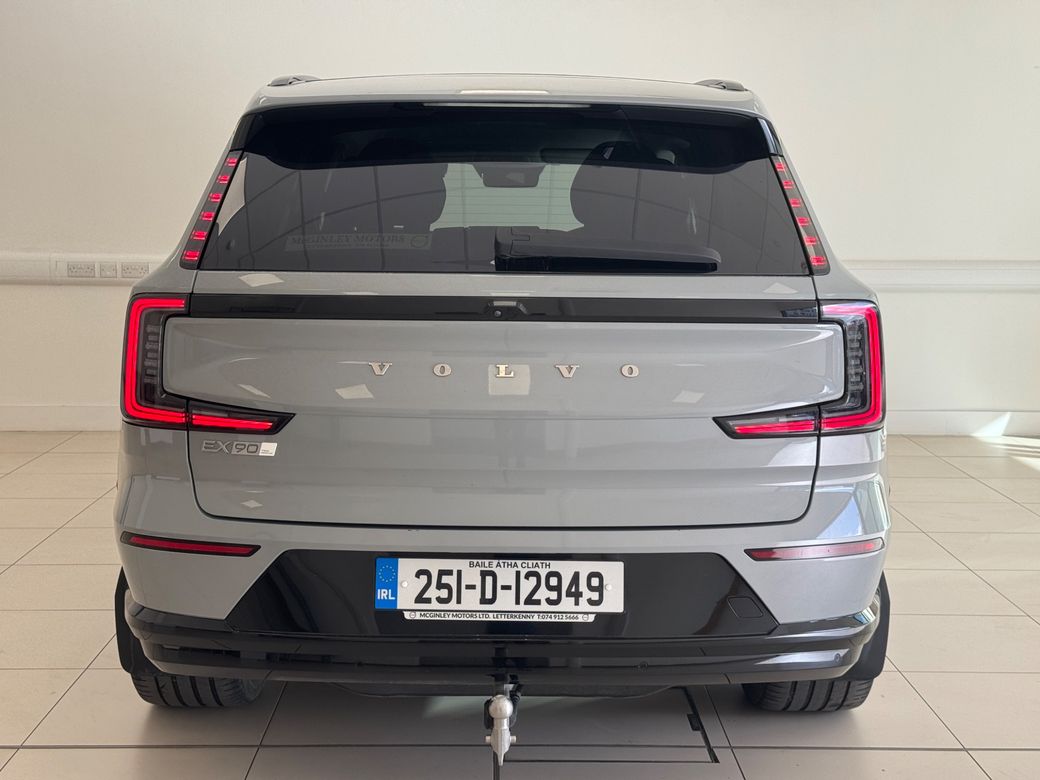 2025 Volvo EX90