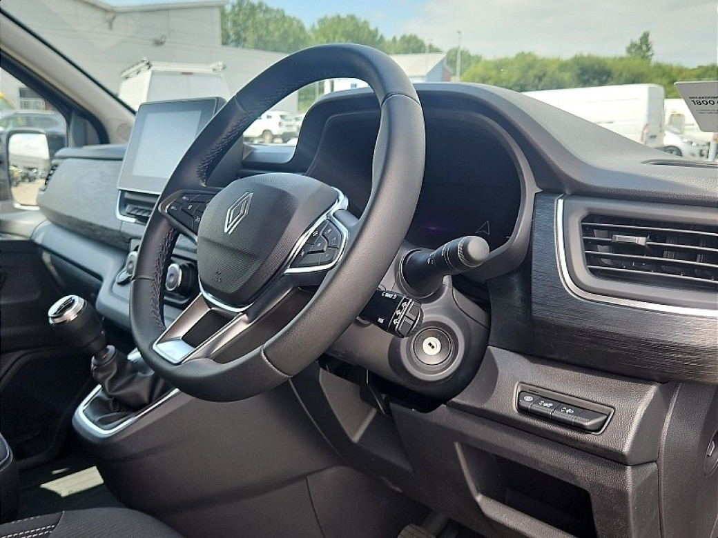2025 Renault Trafic