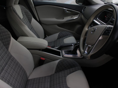 2018 Volvo V40 Cross Country