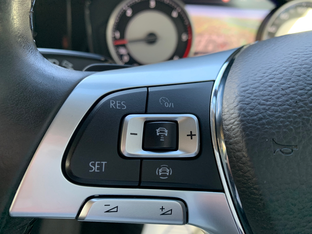 2019 Volkswagen Touareg