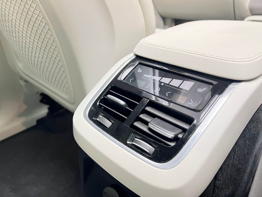 2022 Volvo XC90