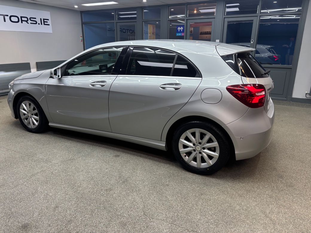 2016 Mercedes-Benz A 180