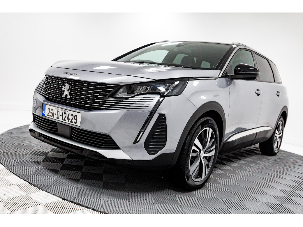2025 Peugeot 5008