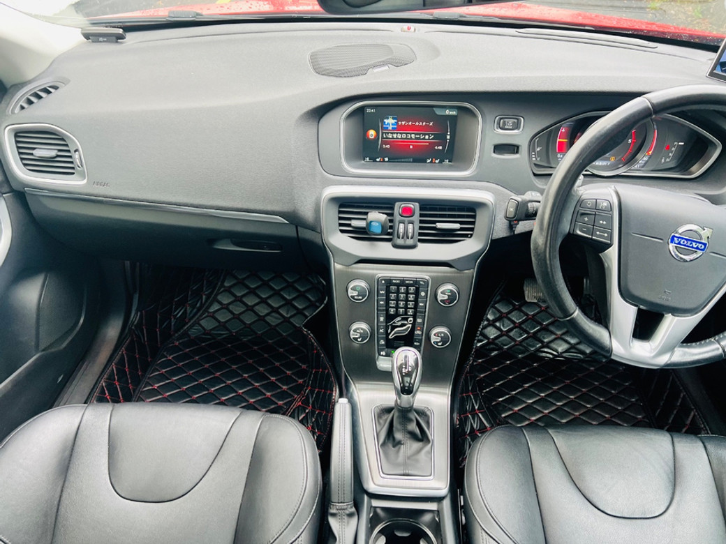 2015 Volvo V40