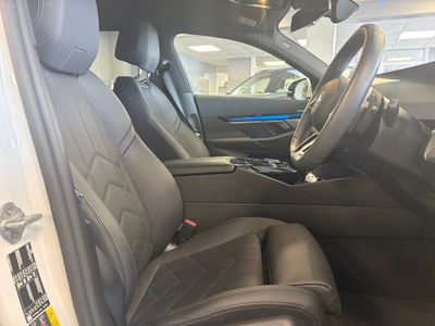 2025 BMW 530