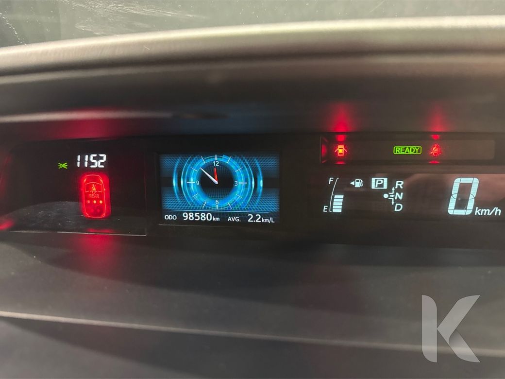2020 Toyota Prius Alpha