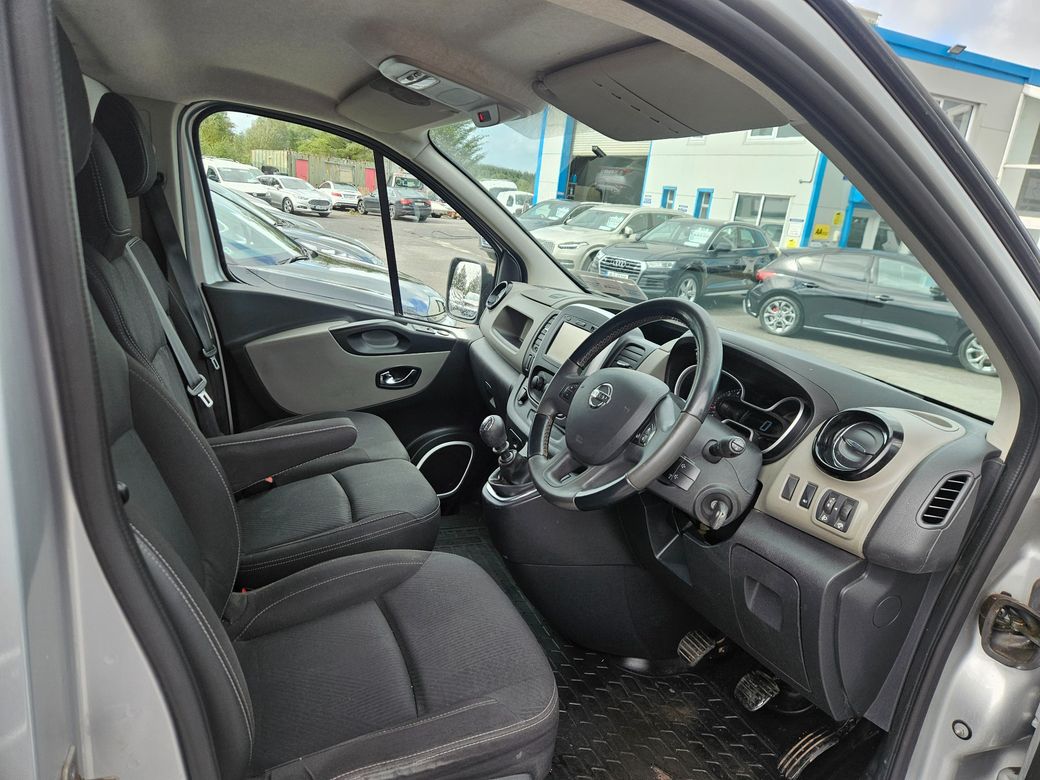 2019 Nissan NV300