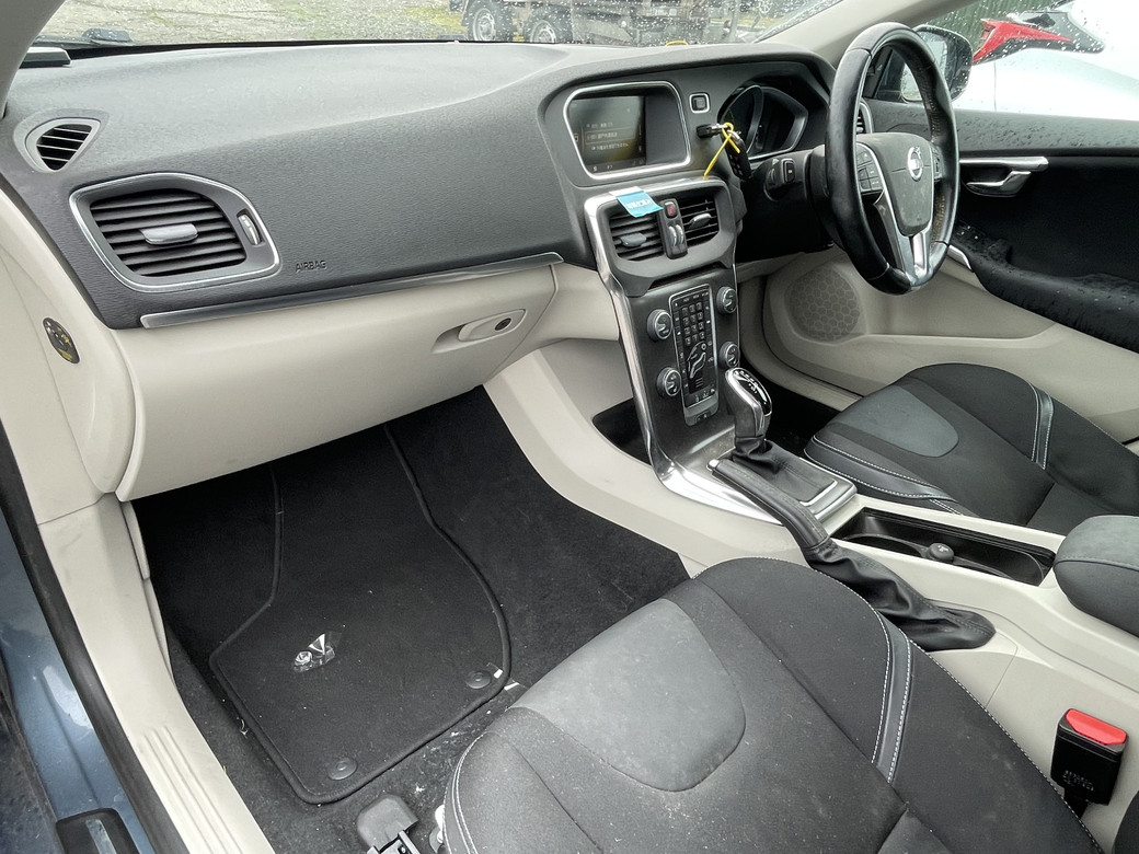 2013 Volvo V40