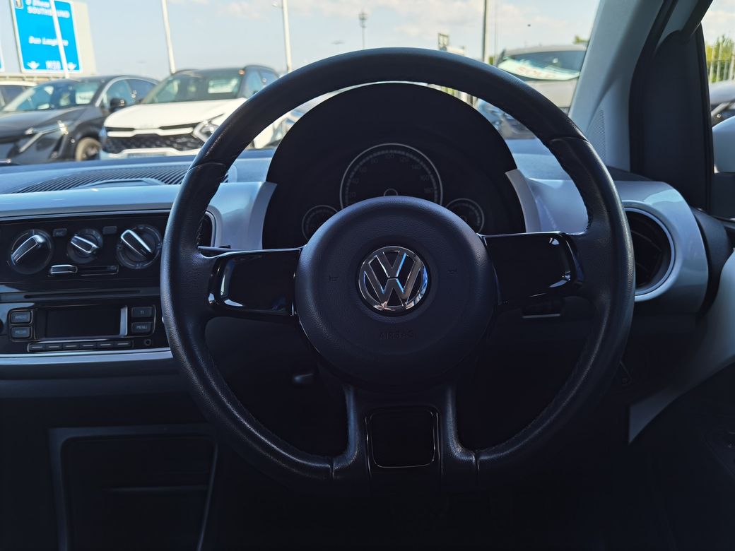2015 Volkswagen up!
