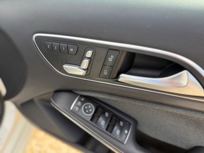 2017 Mercedes-Benz A 180