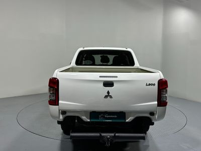 2020 Mitsubishi L200