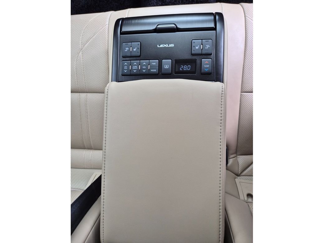 2021 Lexus ES 300h