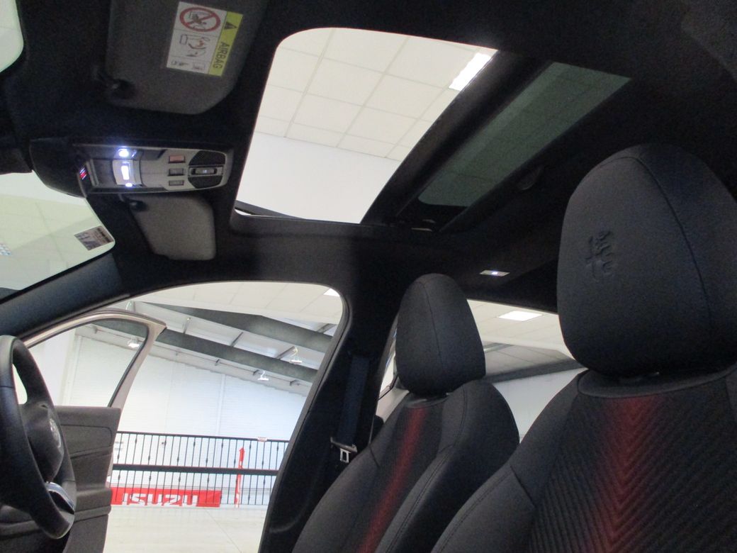 2025 Alfa Romeo Junior