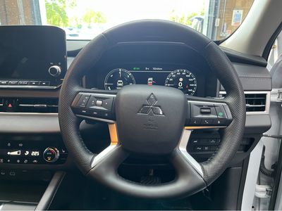 2024 Mitsubishi Outlander