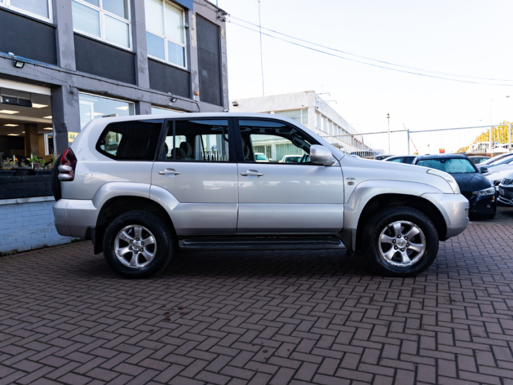 2004 Toyota Landcruiser