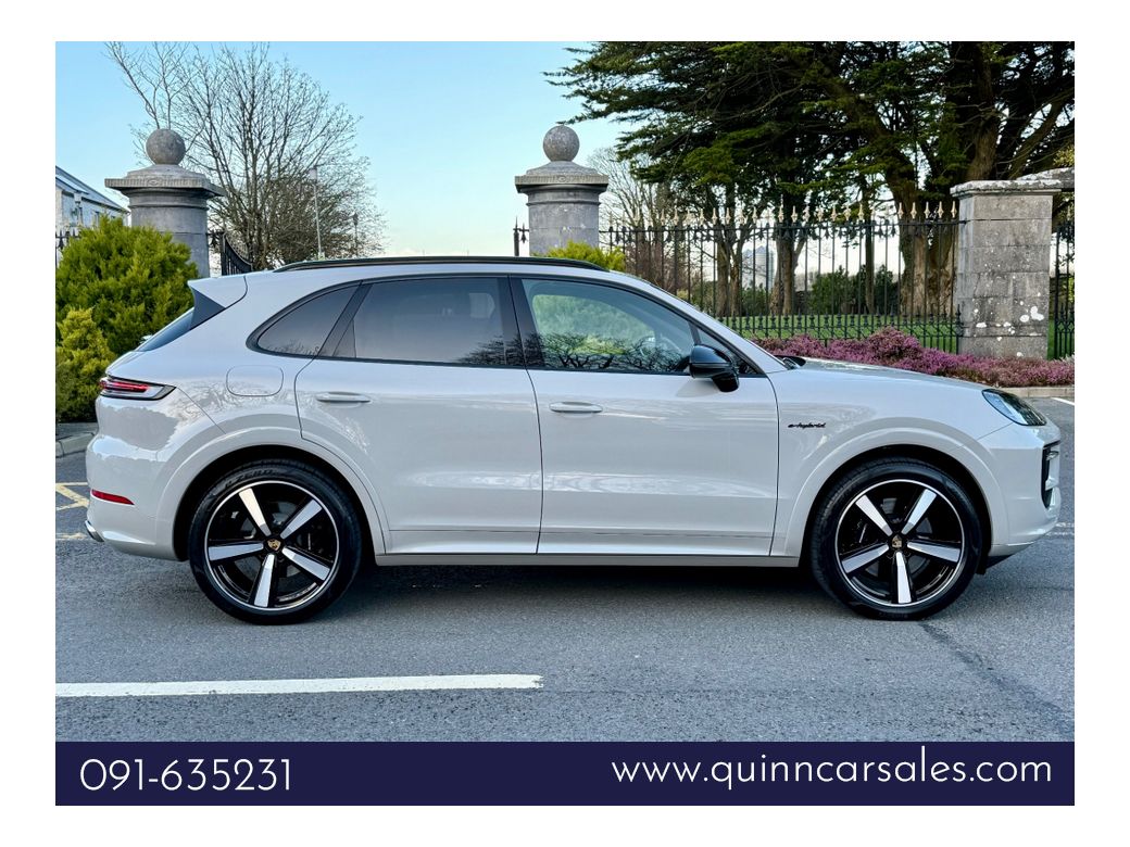 2024 Porsche Cayenne