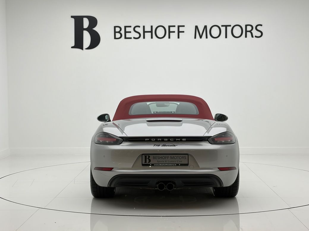 2022 Porsche Boxster