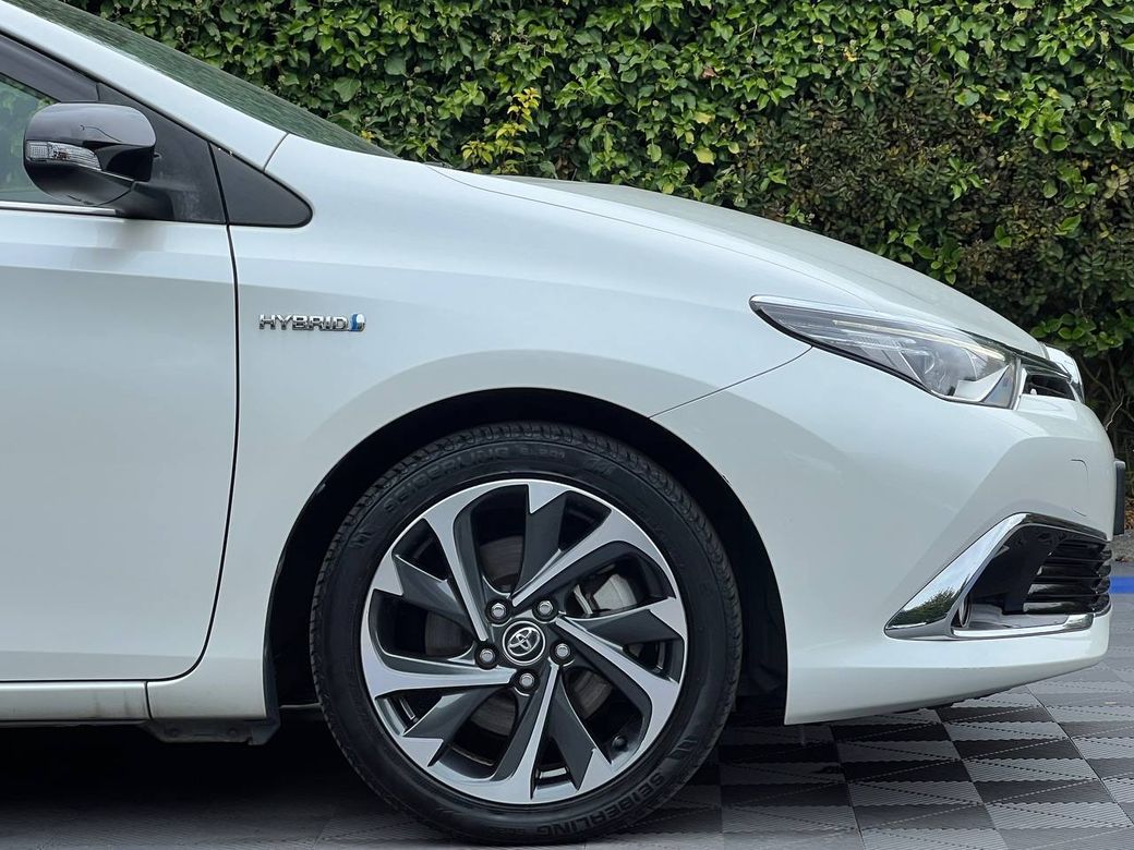 2017 Toyota Auris