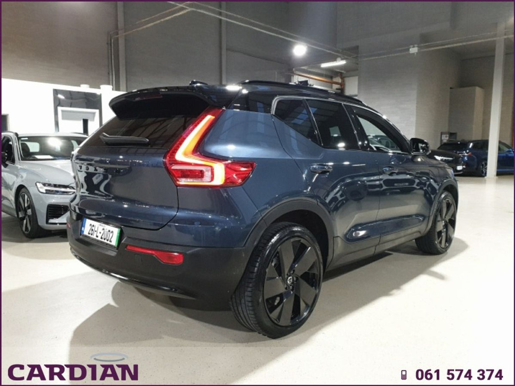 2026 Volvo EX40