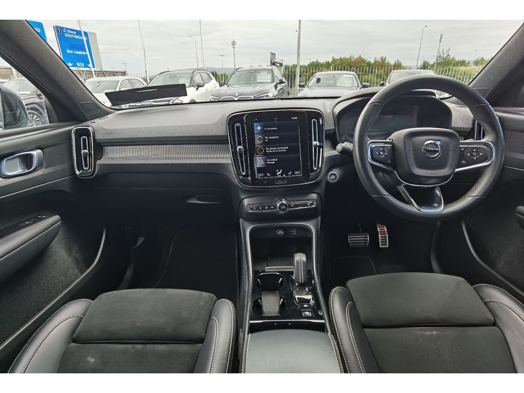 2022 Volvo XC40