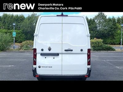 2025 Renault Master