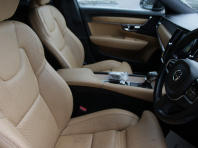 2020 Volvo V90