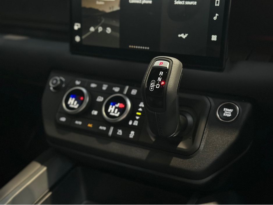 2025 Land Rover Defender