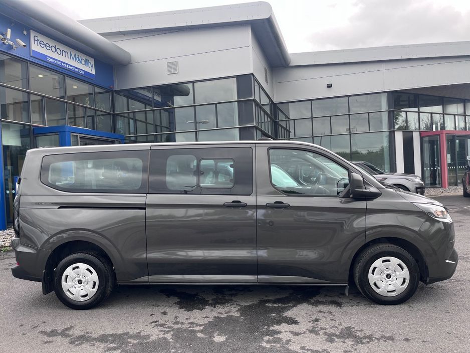 2026 Ford Tourneo Custom