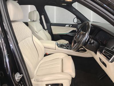 2020 BMW X7
