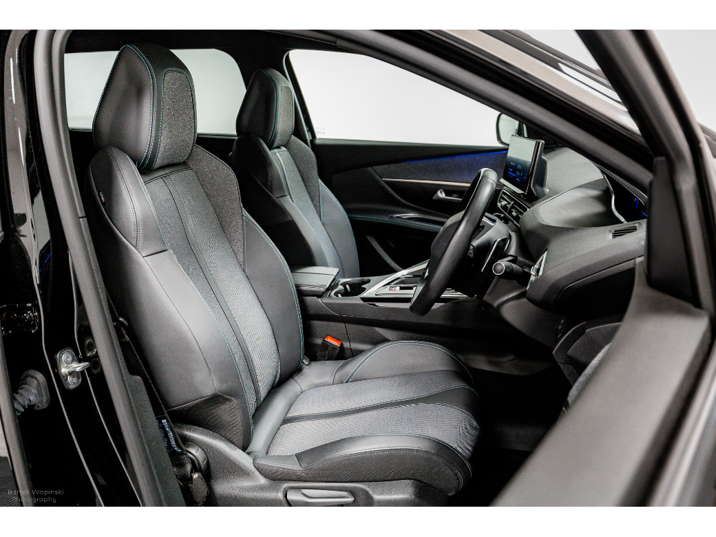 2023 Peugeot 5008
