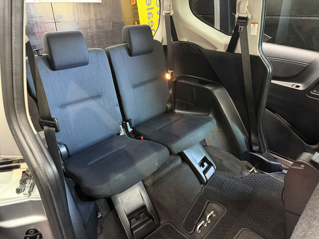 2016 Toyota Sienta