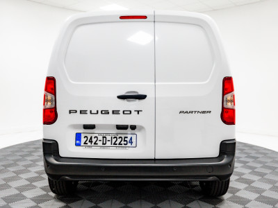 2024 Peugeot Partner