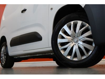 2020 Peugeot Partner