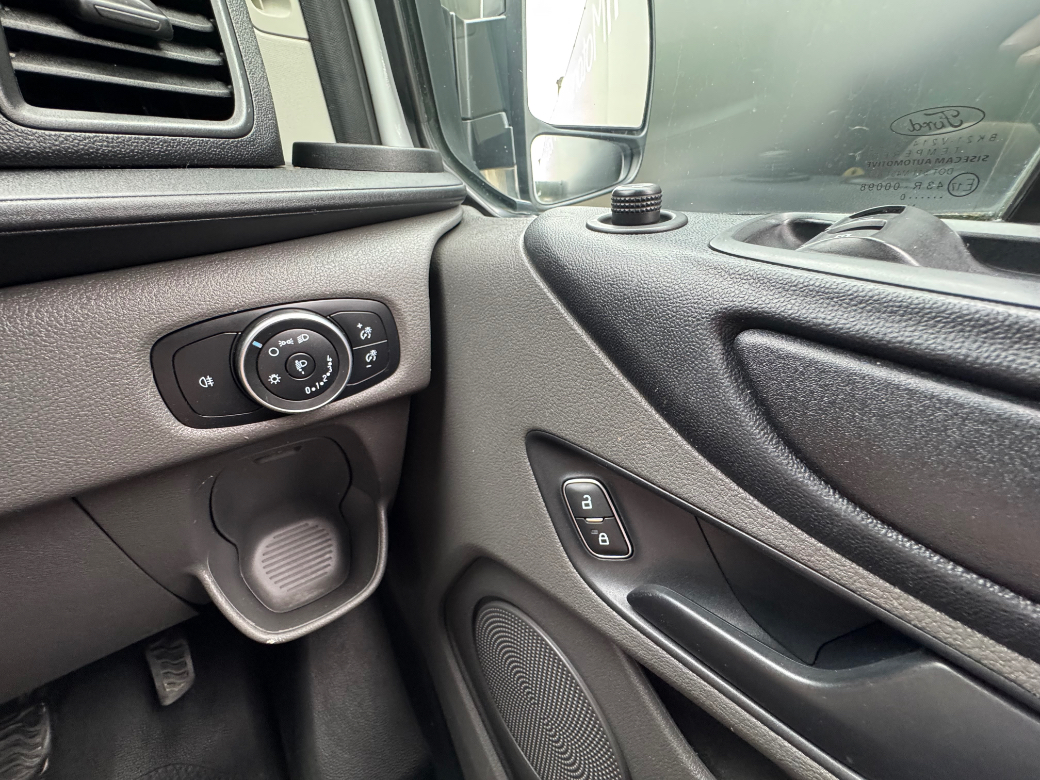 2020 Ford Transit Custom