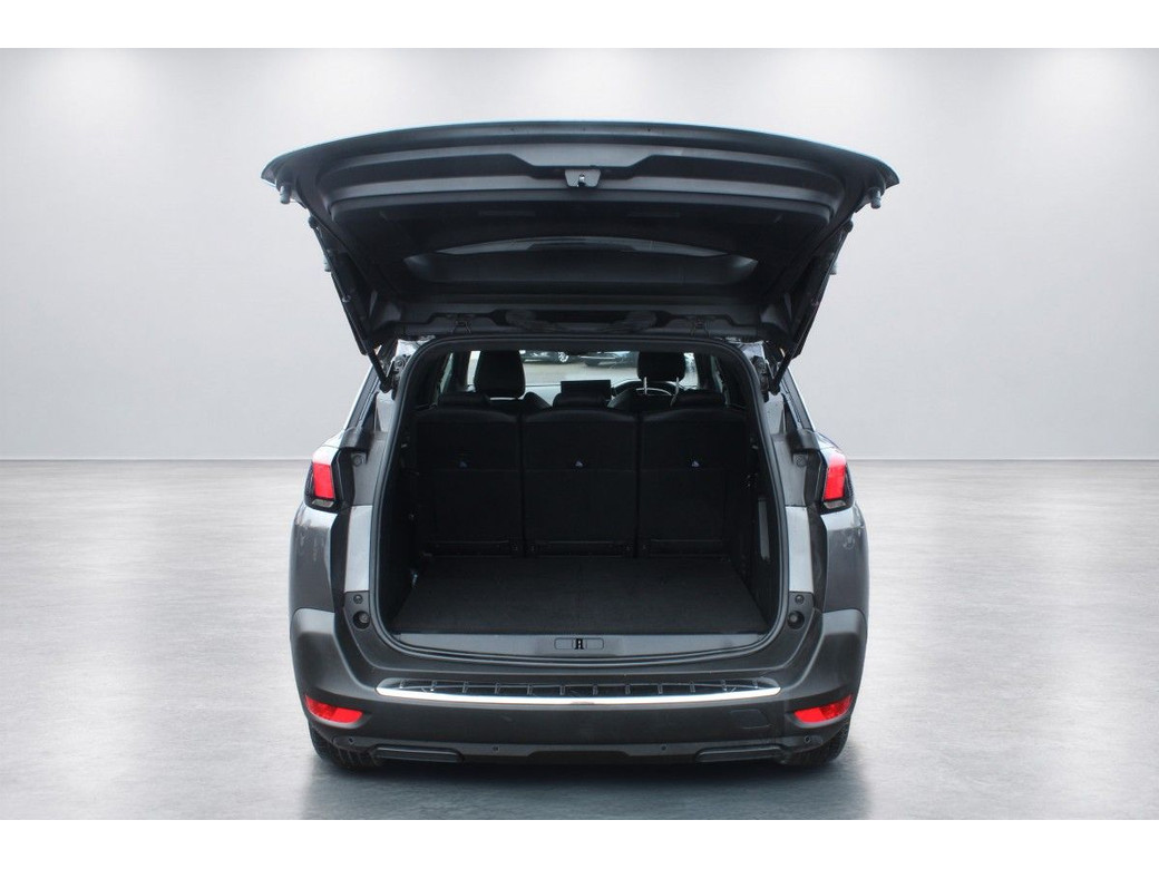 2024 Peugeot 5008