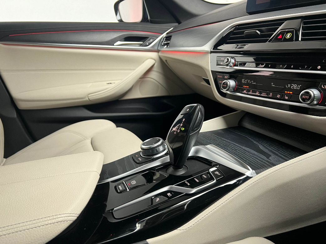 2022 BMW 5 Series