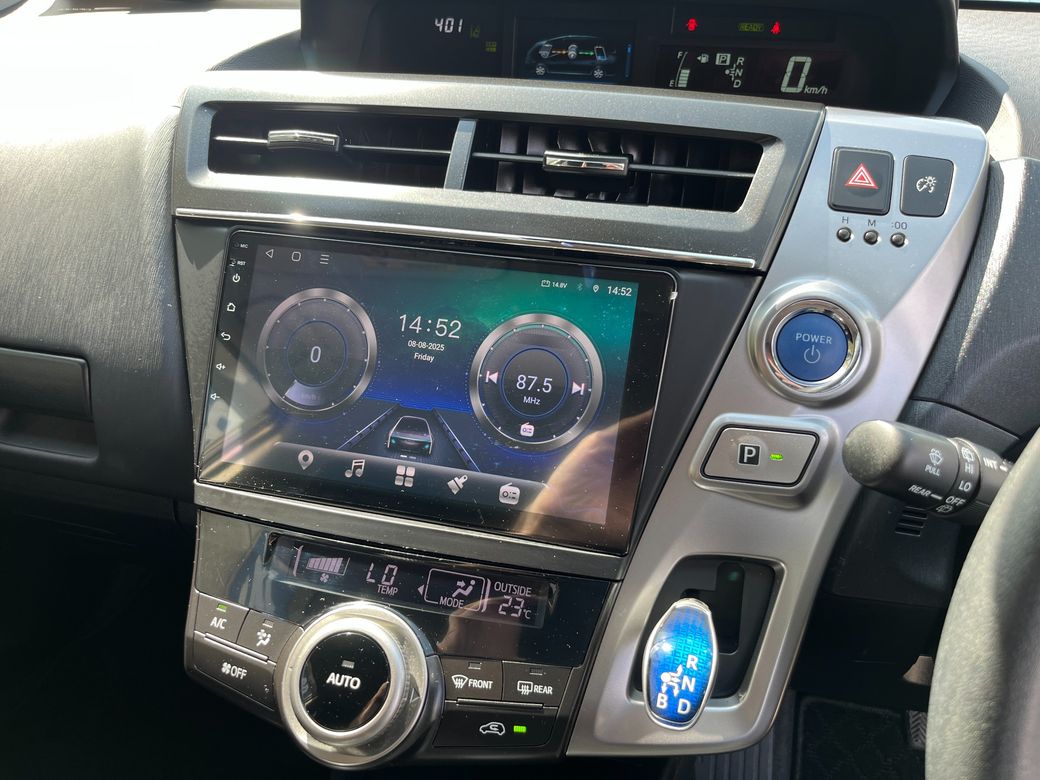 2020 Toyota Prius Alpha