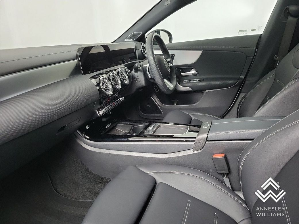 2025 Mercedes-Benz CLA Class