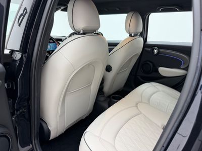 2022 Mini Hatch