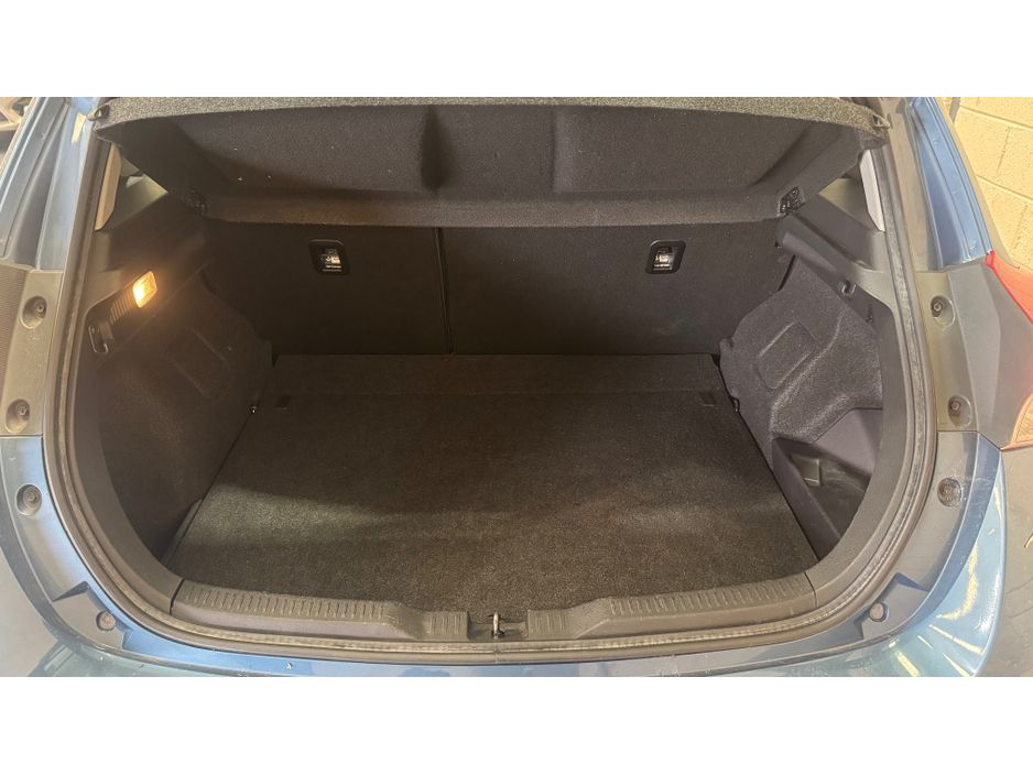 2016 Toyota Auris