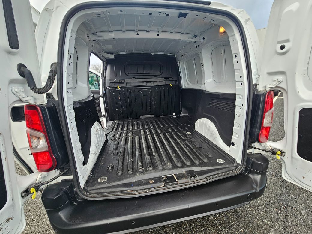 2021 Peugeot Partner