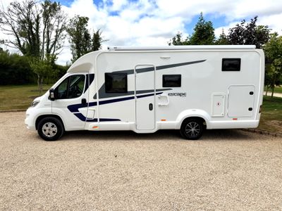2017 SWIFT ESCAPE 684 LOW PROFILE R.H.D