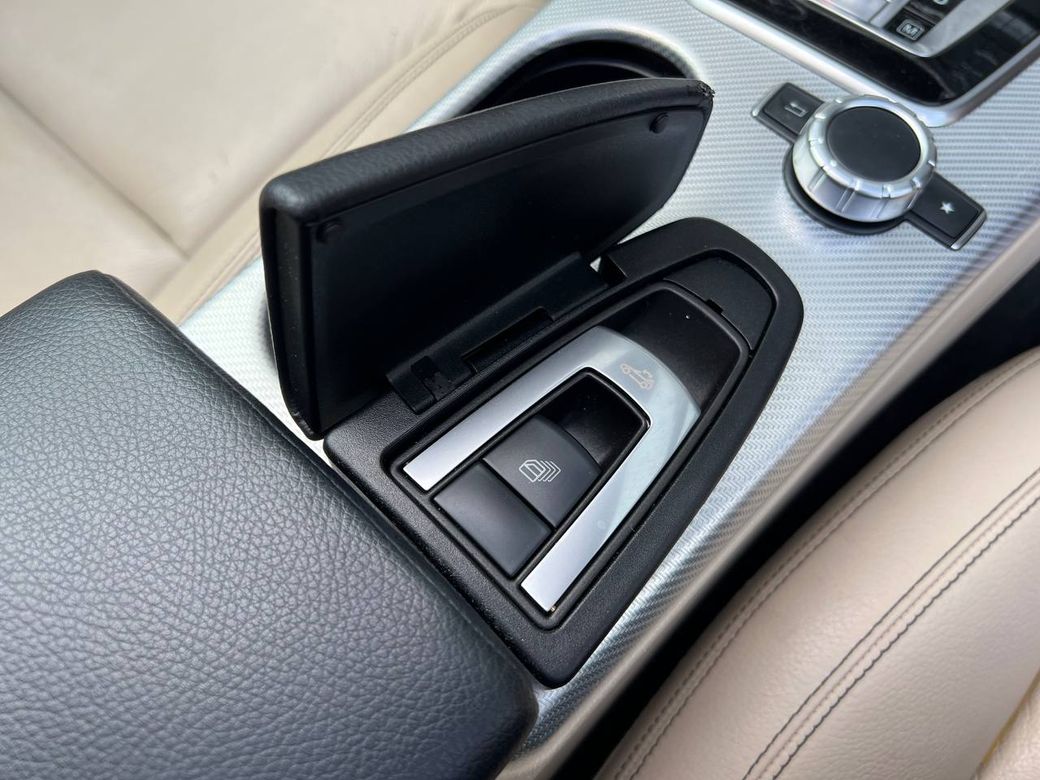 2017 Mercedes-Benz SLC Class
