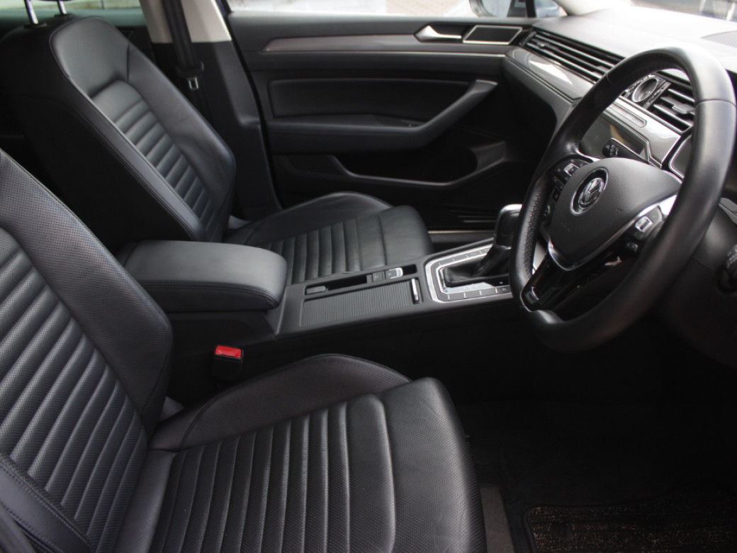 2019 Volkswagen Passat