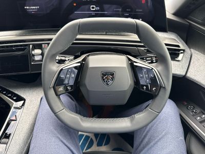 2025 Peugeot 5008