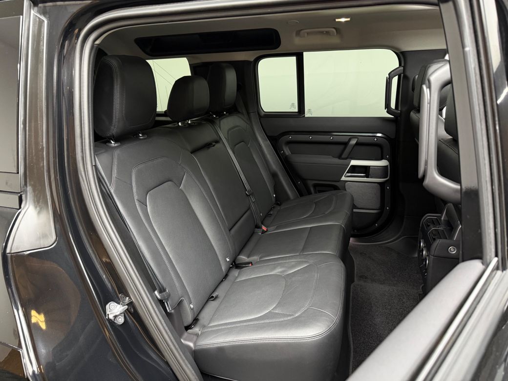 2022 Land Rover Defender