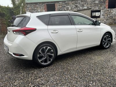 2017 Toyota Auris